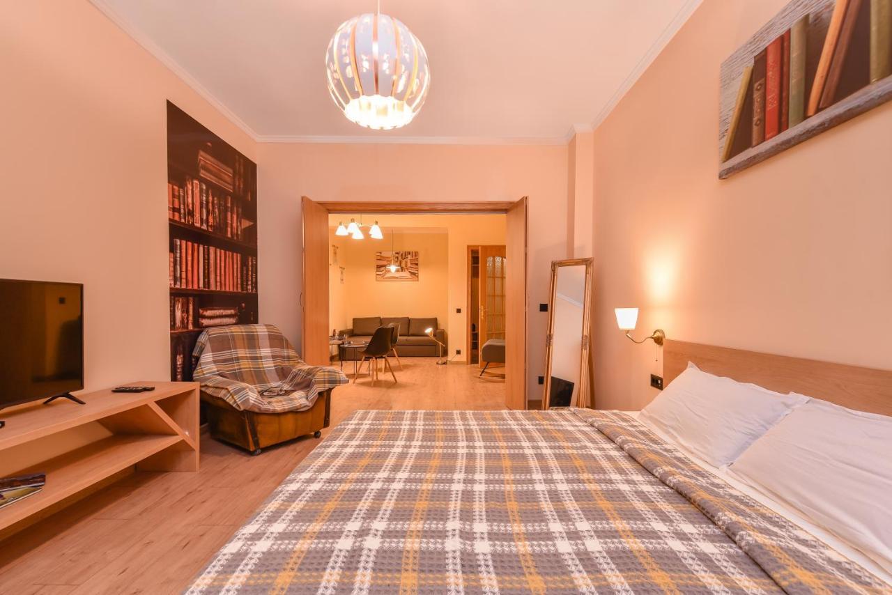 Sofia Dream Apartment - The Library - 3-Bdr, 2-Bthr By Flat Mаnager Екстериор снимка