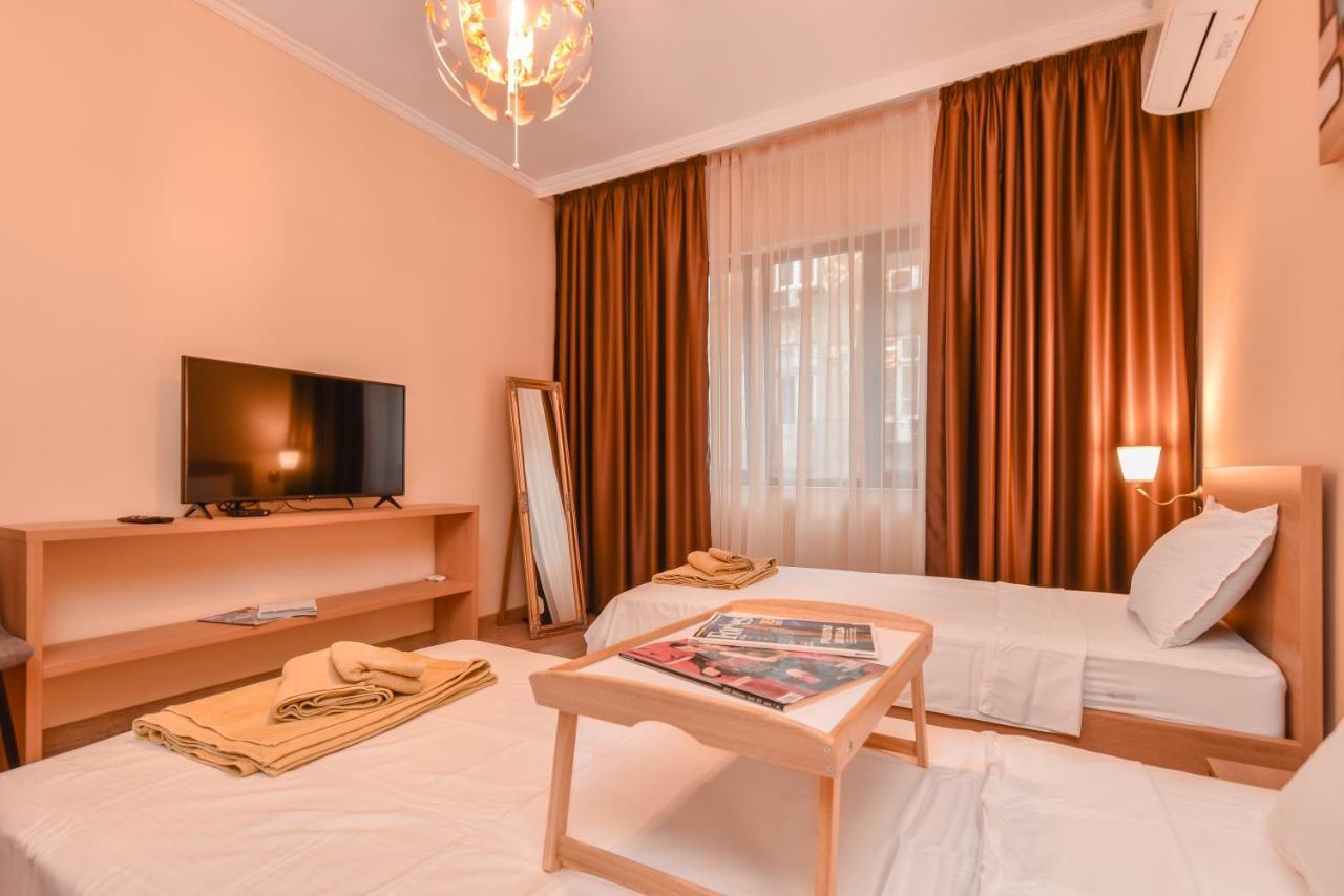 Sofia Dream Apartment - The Library - 3-Bdr, 2-Bthr By Flat Mаnager Екстериор снимка